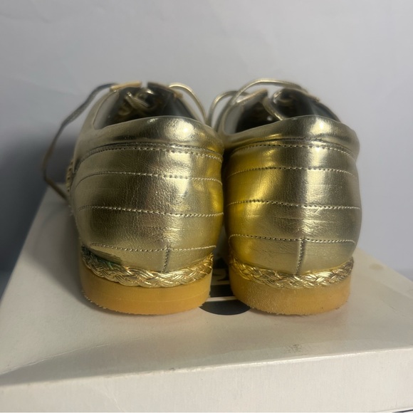 Wanted Designer Studded Women's Gold Shoes- sz. 6.5 New - Picture 4 of 10